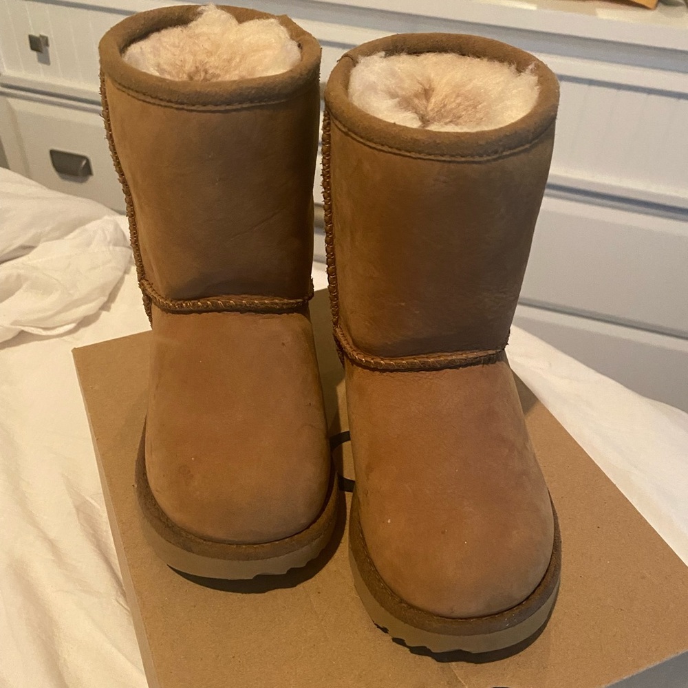 Toddler Chestnut Uggs. Authentic, barely worn!